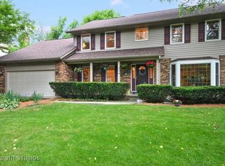 800 Cassin Rd, Naperville, IL 60565