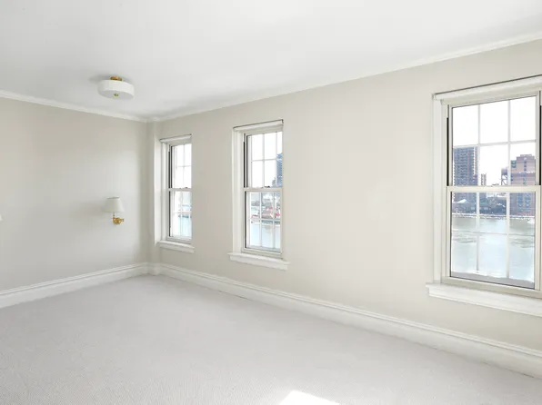 541 East 72nd Street image 12 of 19