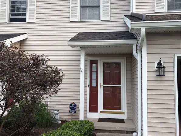 623 Strand Pond Cir, Webster, NY 14580