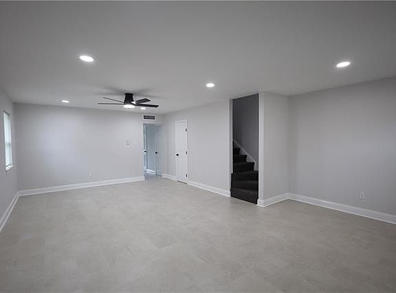 2nd image of 3720 Bunkerhill Dr