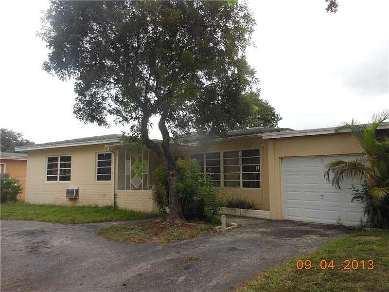 2nd image of 110 NE 131st St