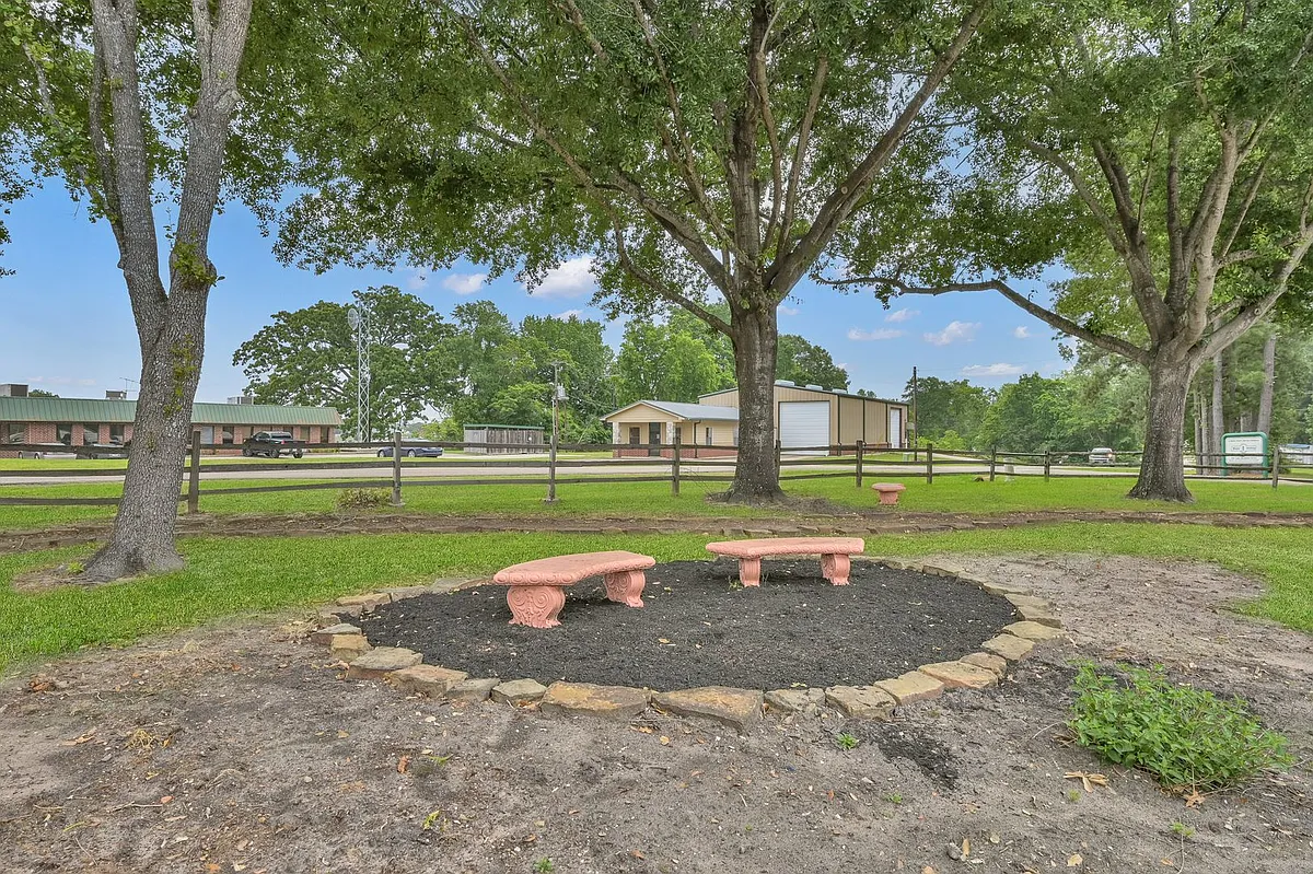 Building Photo - Lakeview Point Apartments