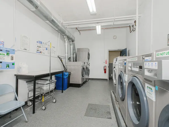 495 East 7th Street image 11 of 12