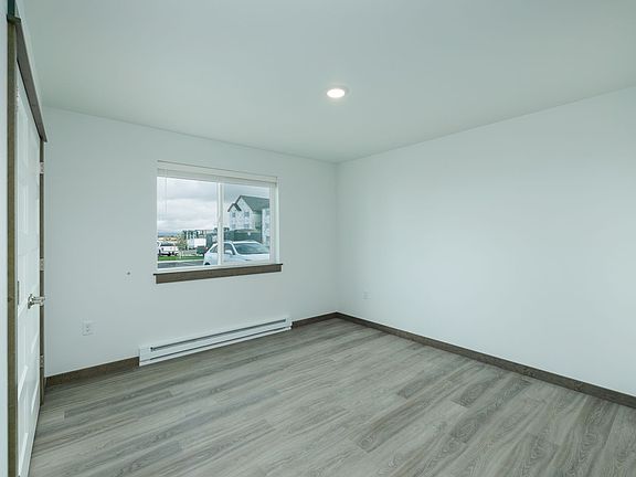 5th image of 1170 Abigail Ln #106