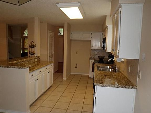 5th image of 600 Giltin Dr