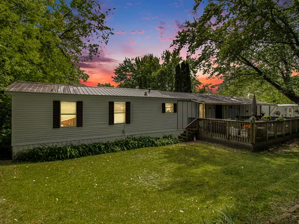 118 Rachael Dr, Stanton, MI 48888