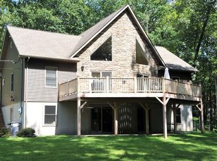 191 Heather Hill Rd, Dingmans Ferry, PA 18328