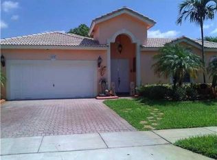 16647 SW 6th St, Pembroke Pines, FL 33027