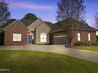106 Crossland Rd, Sumrall, MS 39482