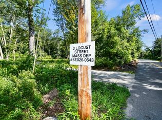 3 Locust St, Assonet, MA 02702