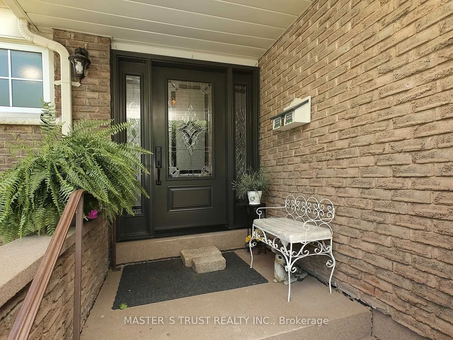4 bed, $3,350 — Photo 2