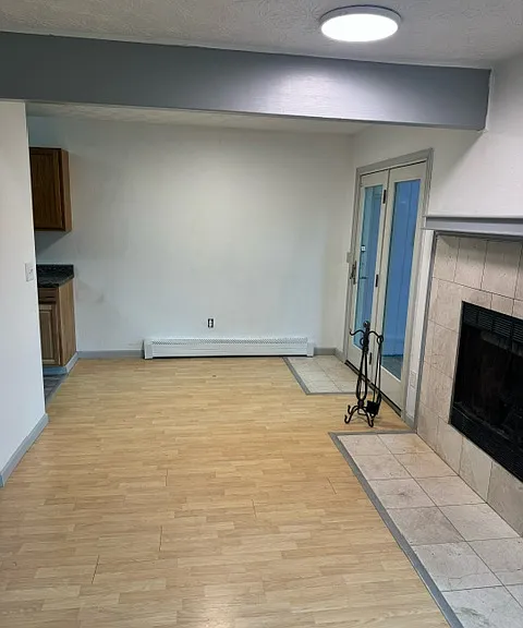 1300 Valley St #B — Photo 10