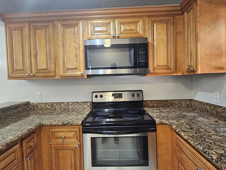 1700 Windorah Way #A — Photo 6
