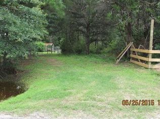 126 N Austin Dr, Paige, TX 78659