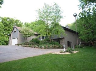 W9925 River Oaks Rd, Poynette, WI 53955