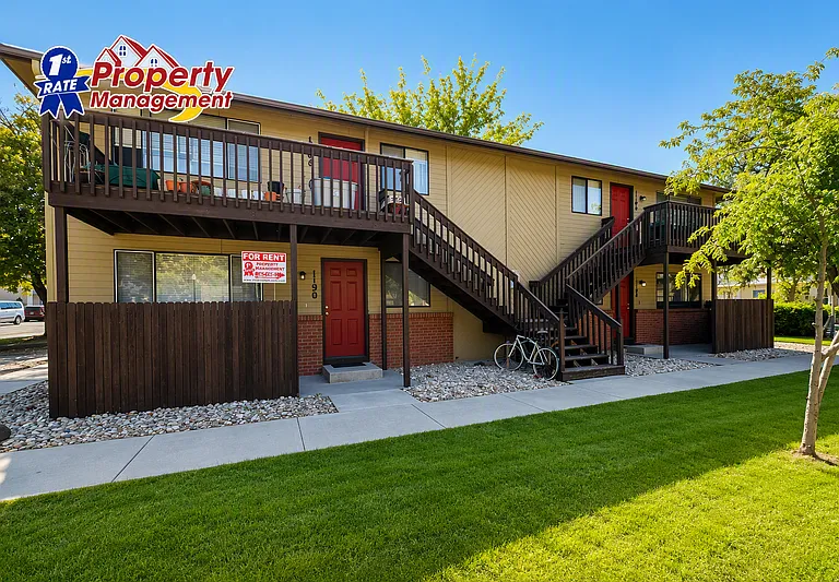 1184 W Lee St — Photo 20