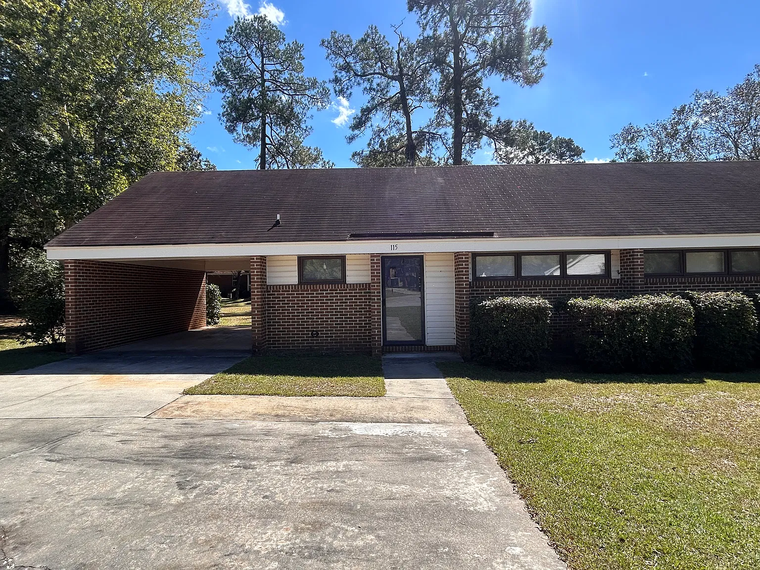 2 bed, 874 sqft, $1,250 — Photo 2