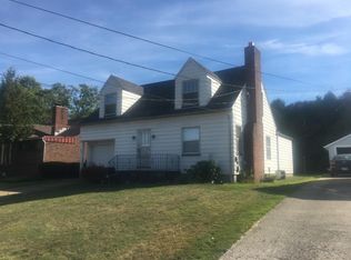 1064 Leslie St, Sharon, PA