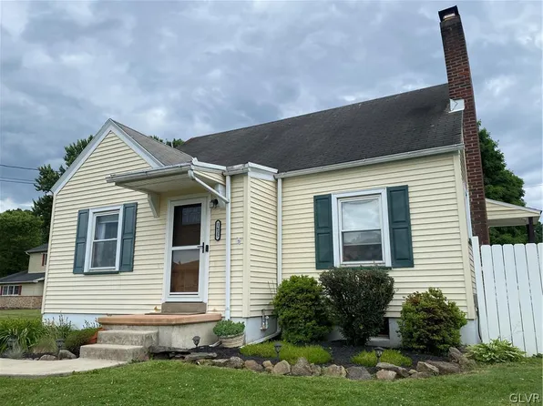 1625 Easton Rd, Hellertown, PA 18055