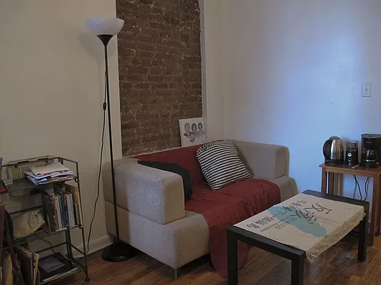 Rented by Signature Property Realty | media 19