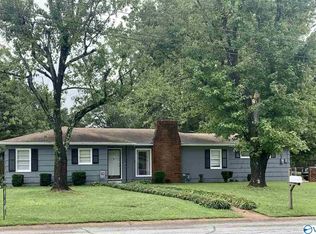 1502 14th Ave SE, Decatur, AL 35601