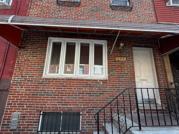 2427 S 6th St, Philadelphia, PA 19148