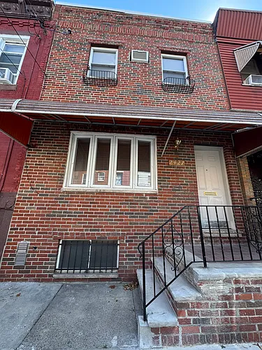 2427 S 6th St Photo 1