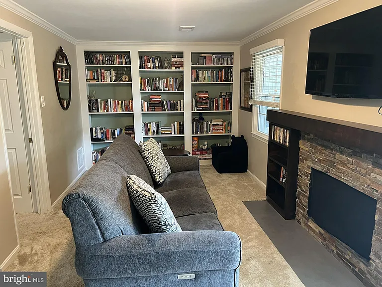 9015 Piney Grove Dr — Photo 41