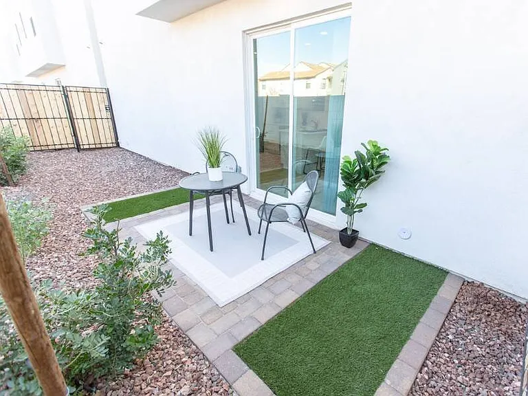 Portola Red Mountain — Photo 26