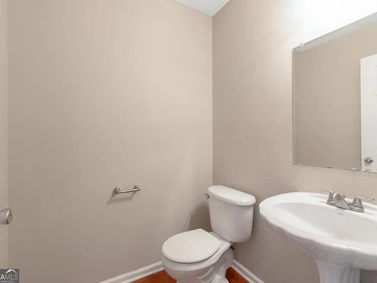 2020 Briar Creek Ct NE — Photo 4