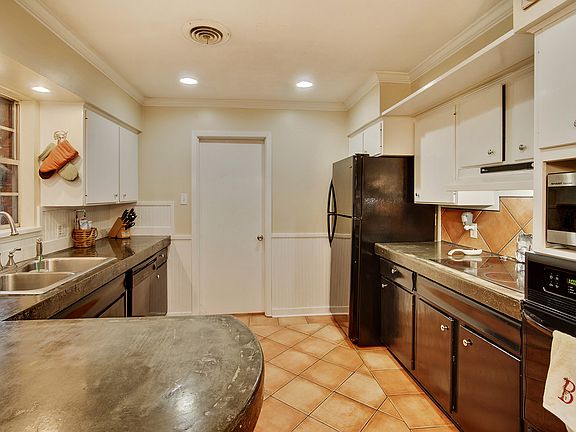 4th image of 2517 Bay Vista Dr