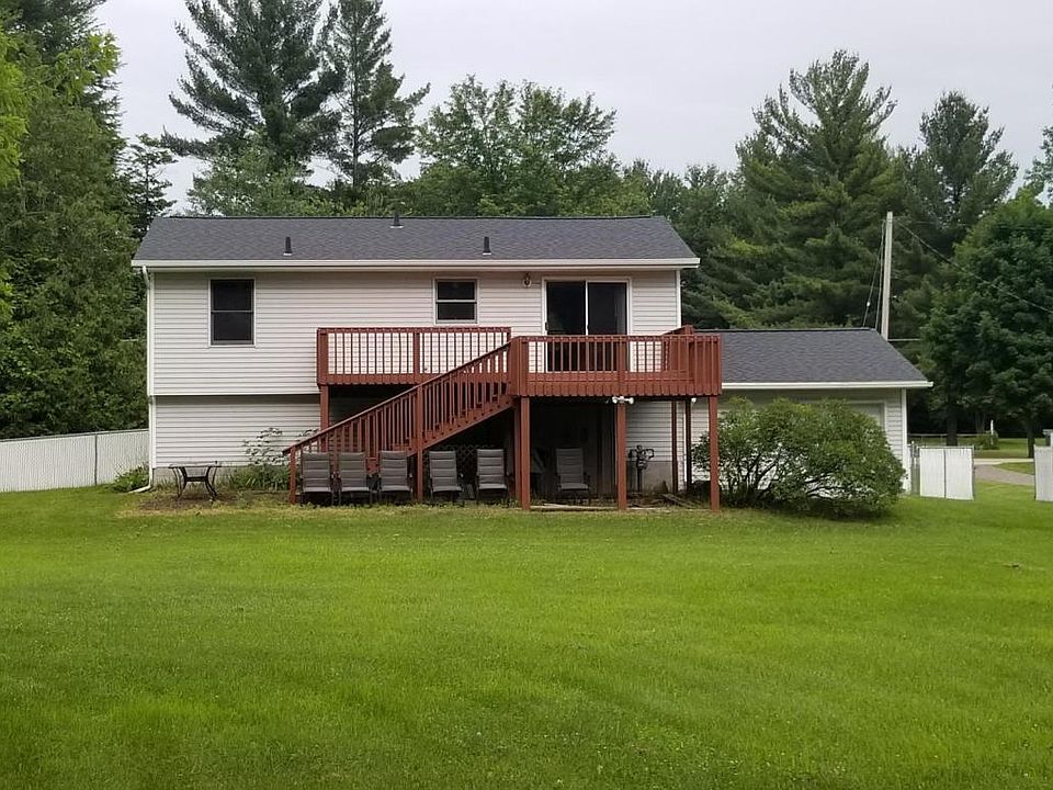 2nd image of 3275 Blackmer Rd