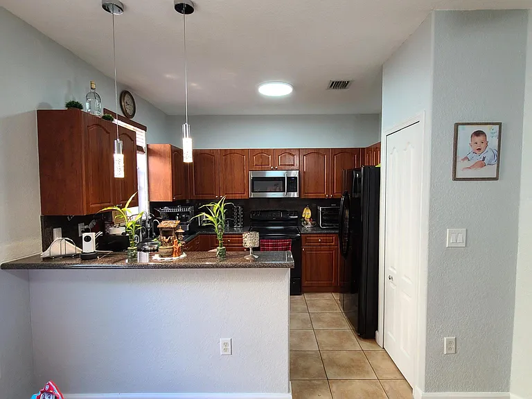 886 SW 149th Ct — Photo 12