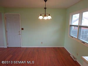 5th image of 208 Central Ave N