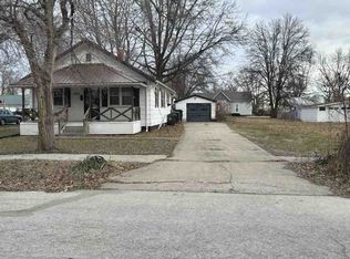 1001 E Carpenter St, Moberly, MO 65270