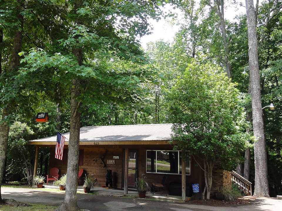 1st image of 415 Christy Dr