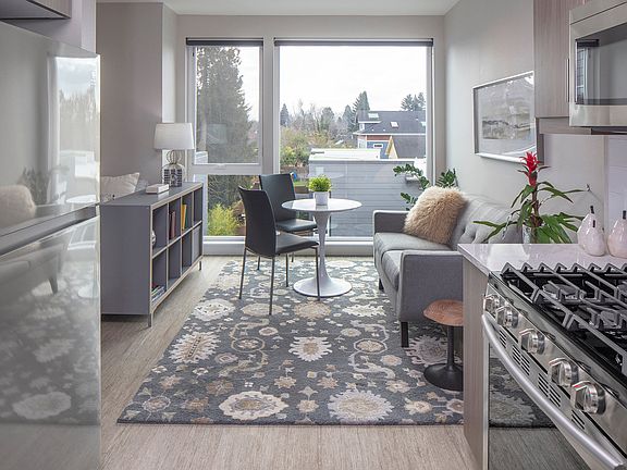 2nd image of 1280 SE Nehalem St #4327132