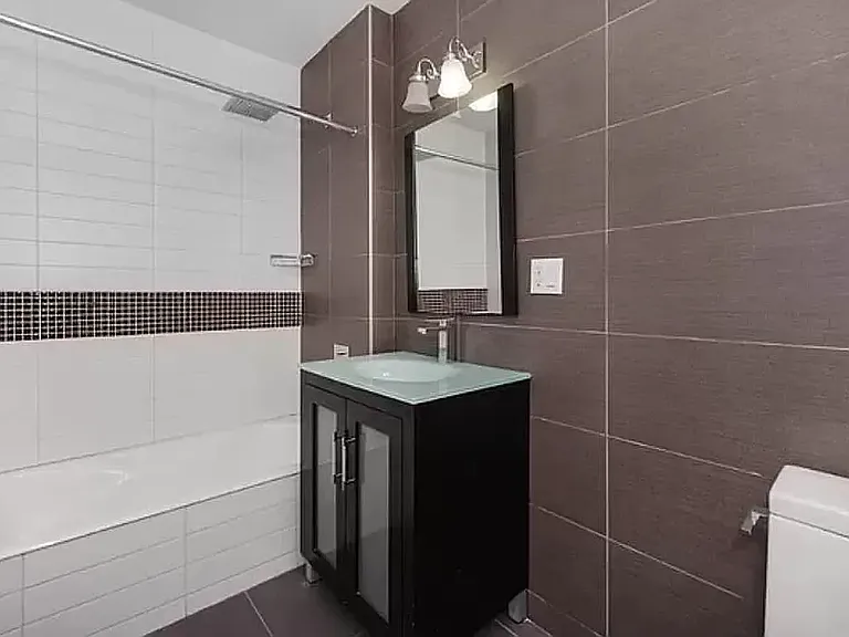 80 Meserole St #2J — Photo 5