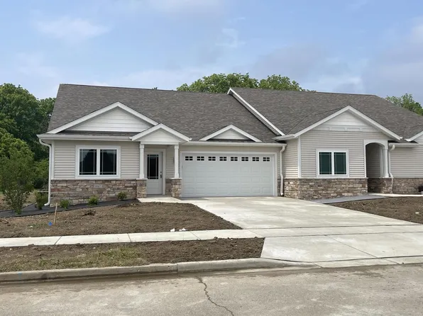 1067 Springbrook DRIVE #5B, Burlington, WI 53105
