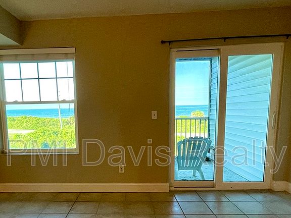 4th image of 110 Ocean Hollow Ln APT 315