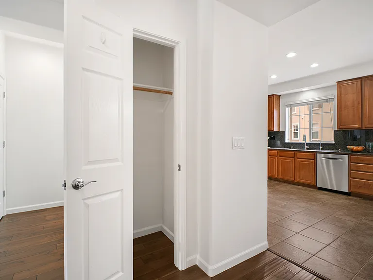 807 Batista Dr — Photo 29