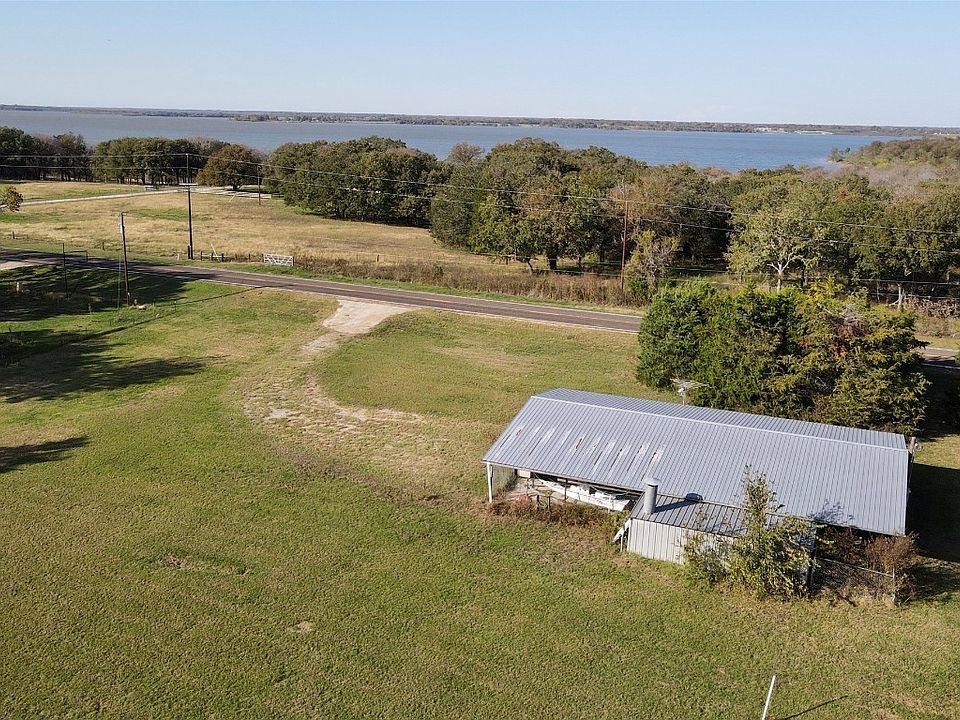 1st image of 102 SE County Road 3085