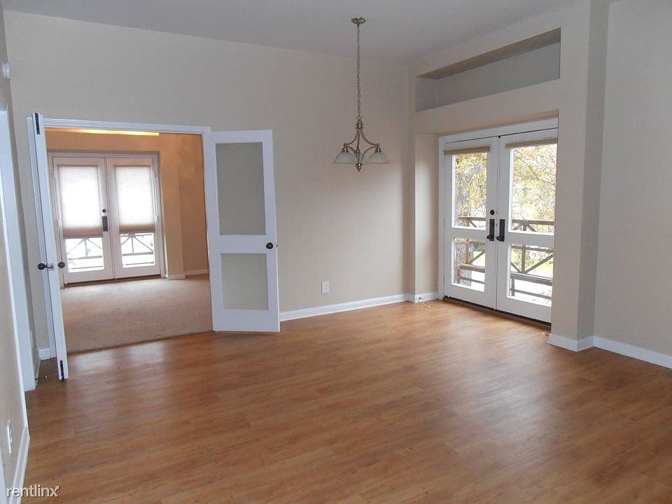 04_TX_Austin_The_Tuscany_Apartments_p0487777_1_Photogalley-1