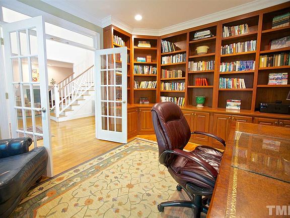 5th image of 108 Juniper Pl