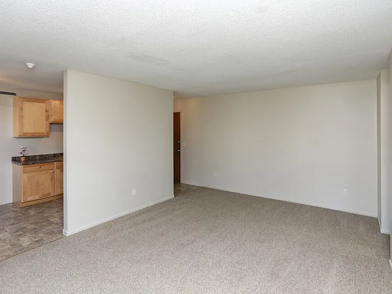 MV Apartments — Photo 2