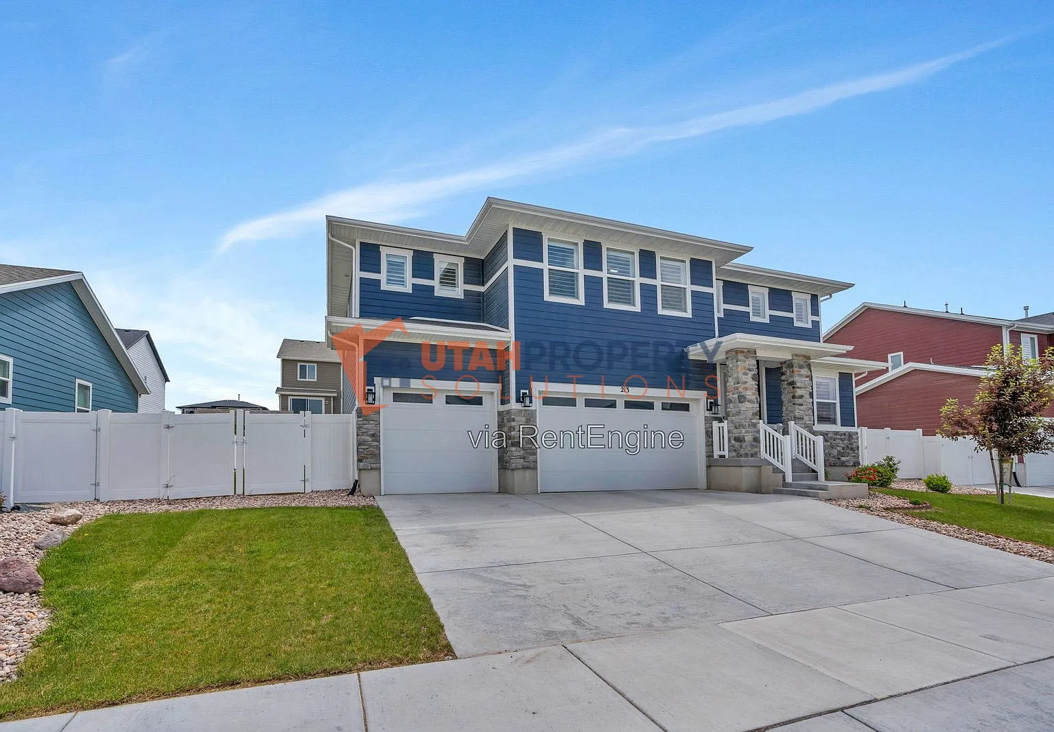5 bed, 3.0 bath, 4831 sqft, $3,425 — Photo 2