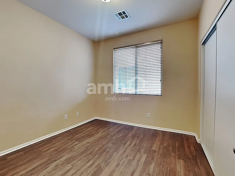 2028 Silver Blaze Ct — Photo 20