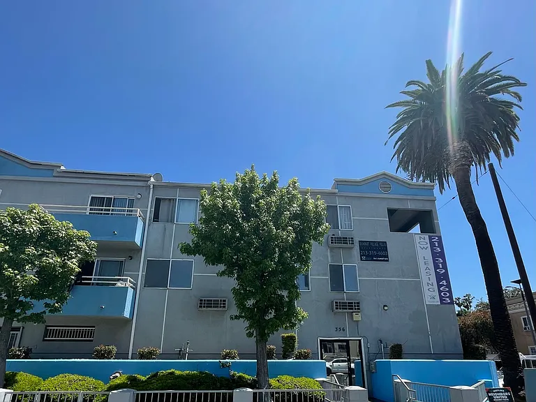 Rampart Village Villas — Photo 1