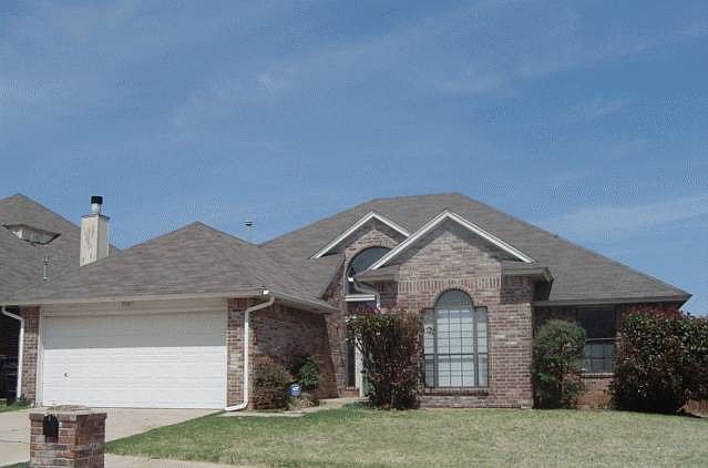 2nd image of 6717 NW 131st St