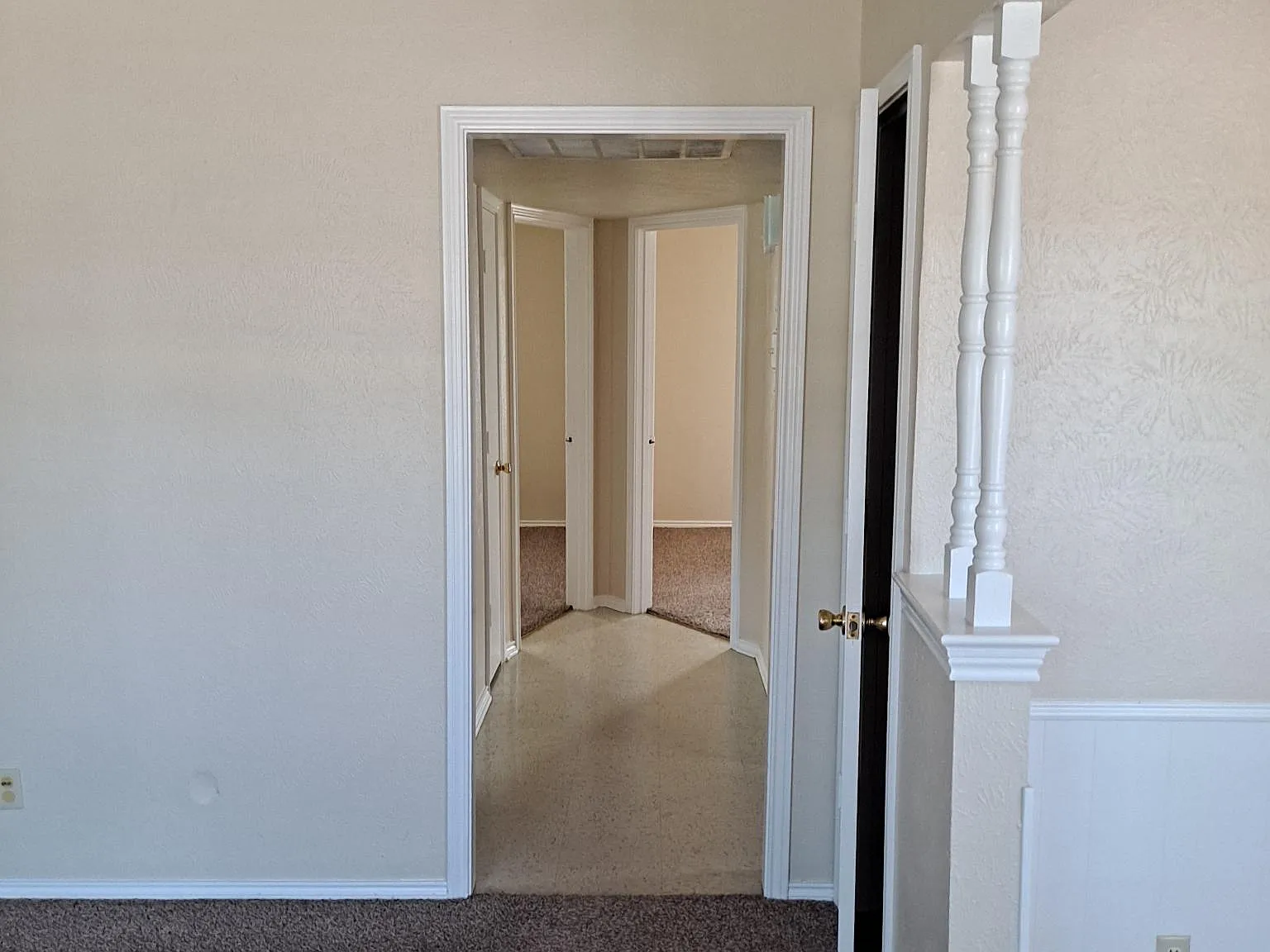 2 bed, 835 sqft, $1,200 — Photo 2